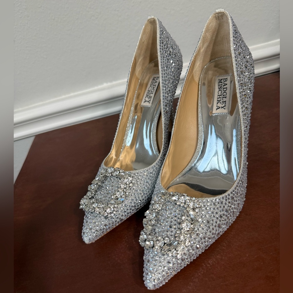 Badgley Mischka Collection Cher II Pump Sz 8.5 NWT